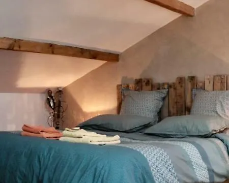 Maison L'anyou Bed & Breakfast Mimbaste